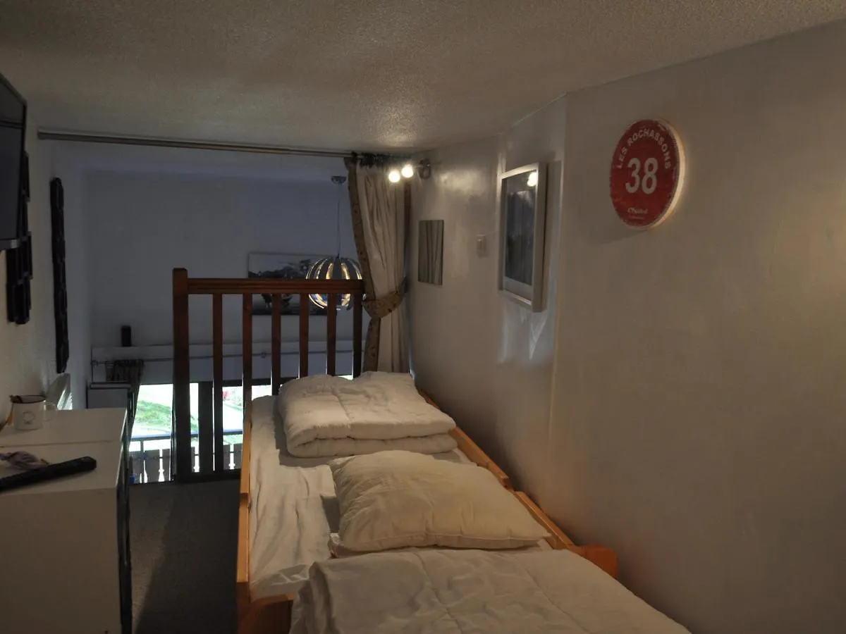 Appartement Cosy A Petit-Chatel, A 20M Des Pistes, Avec Garage Et Balcon! - Fr-1-693-4 Apartment Chatel