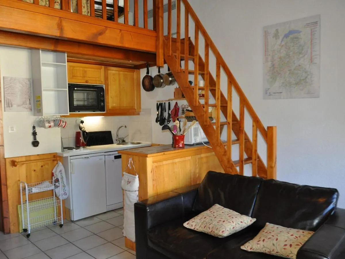Appartement Cosy A Petit-Chatel, A 20M Des Pistes, Avec Garage Et Balcon! - Fr-1-693-4
